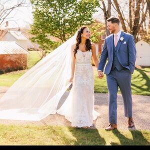 Wedding dress Bella and bloom